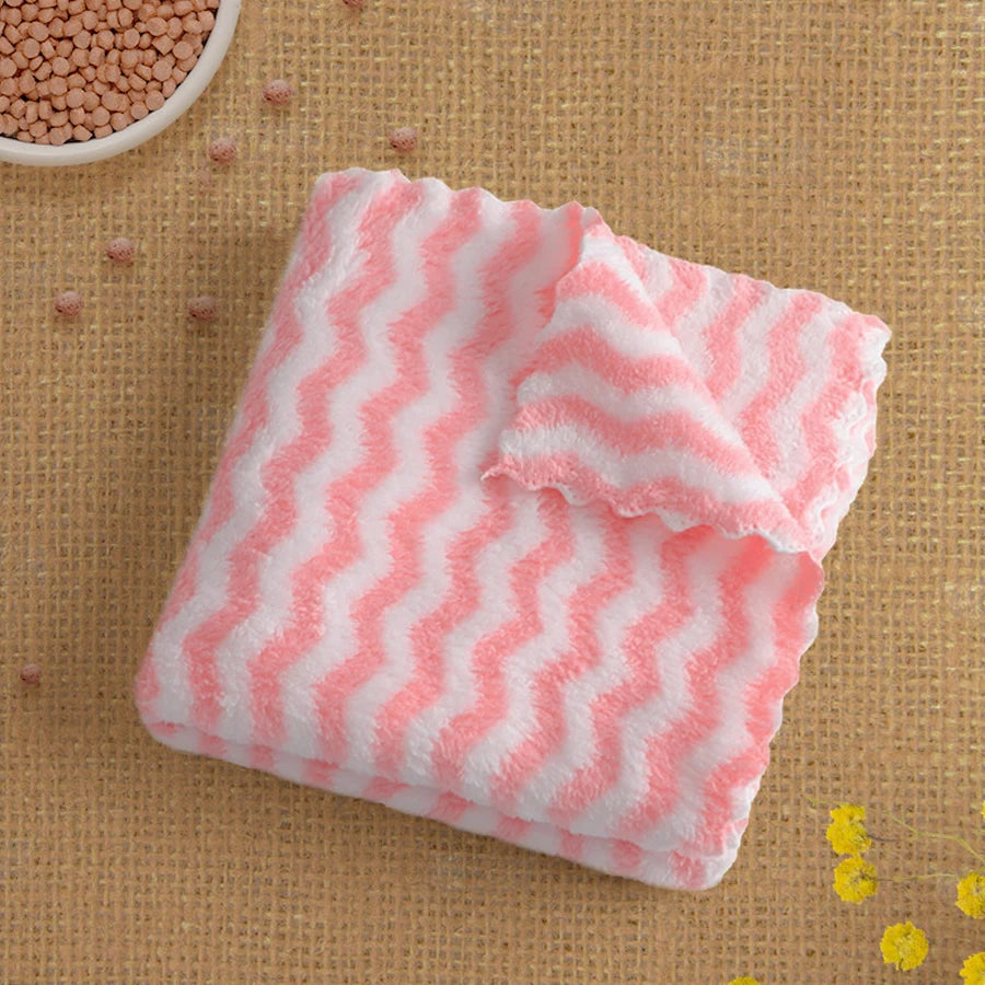 Pet absorbent towel, dog bath towel, strong quick drying large thick bath towel, cat specific bath towel.